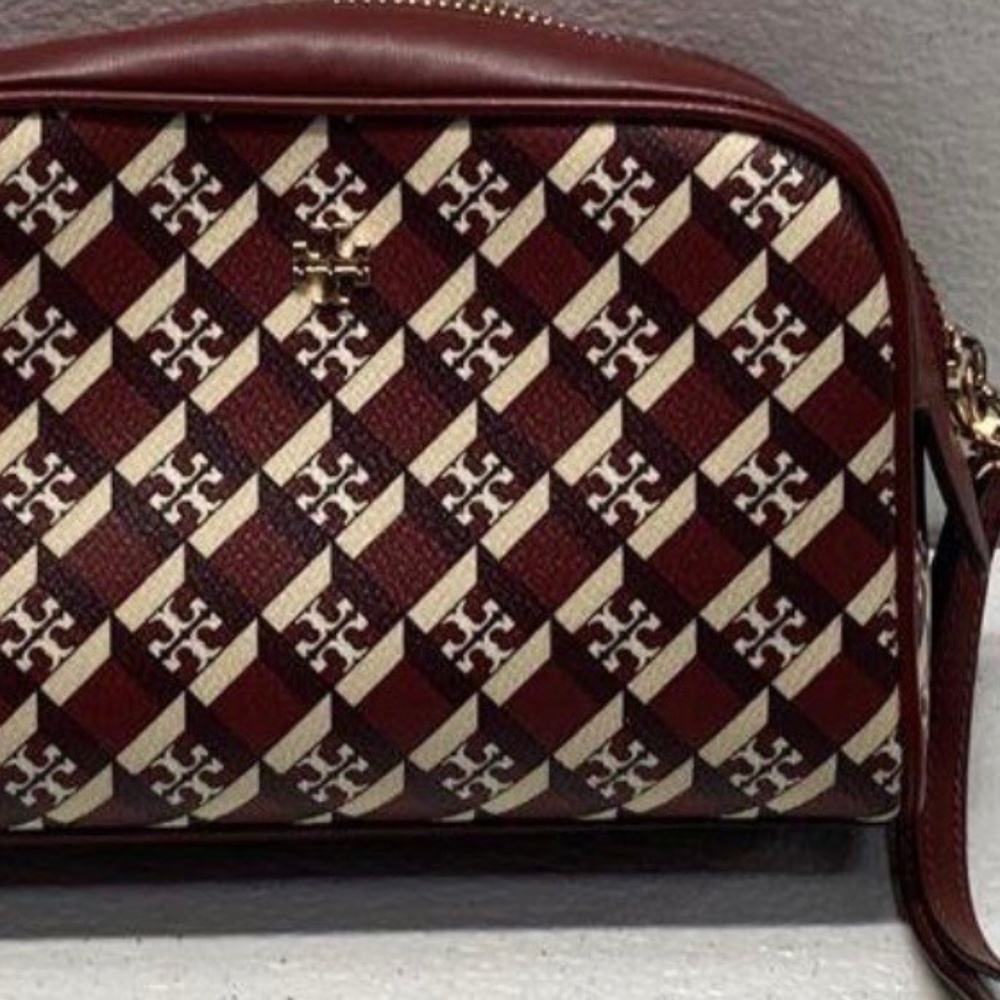 Tory Burch T Monogram Geo Zip Wristlet Pouch